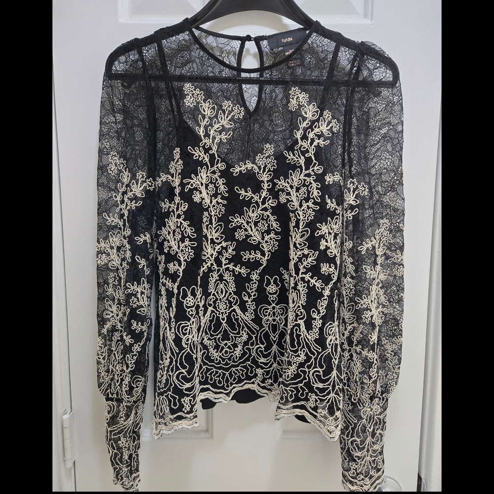 RAIN Black and Cream Soutache Embroidered Mesh Lace Blouse Size Large NWOT